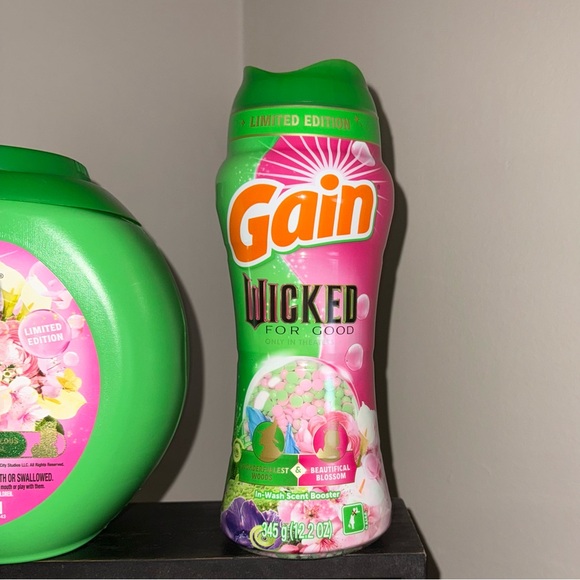 Limited Edition WICKED Gain Laundry Detergent Pods & Scent Beads - Picture 11 of 13